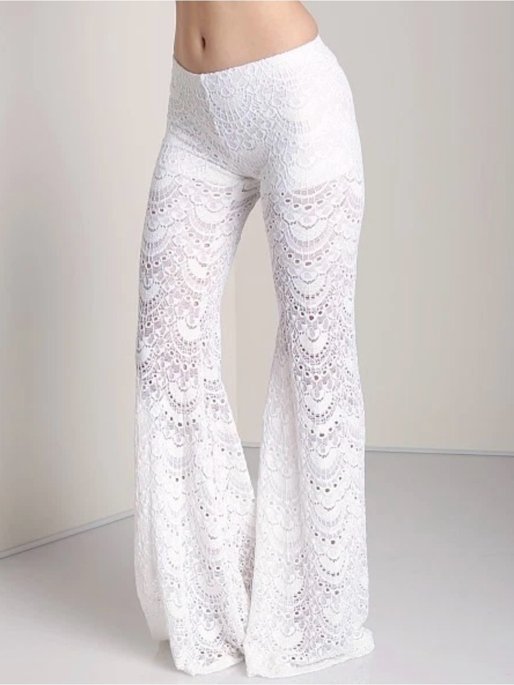 NWT Nightcap Clothing Spanish Lace Fan White Stretch Flare Pants 4/L - Picture 2 of 7